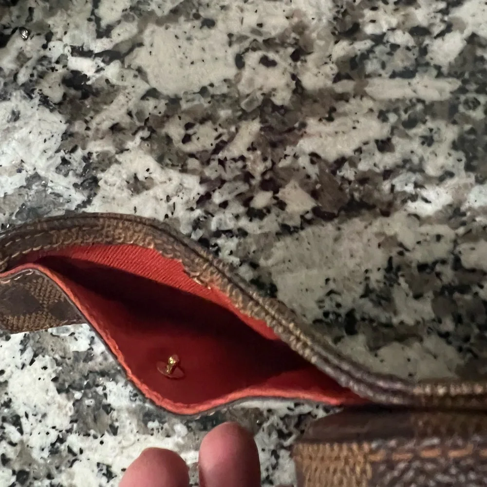 Louis Vuitton Damier Geronimos - Picture 5 of 16